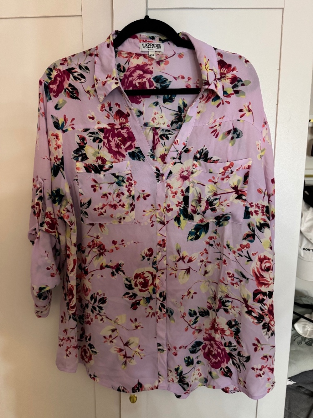Express Portofino Shirt XL Lavender Purple Floral Button Down Blouse